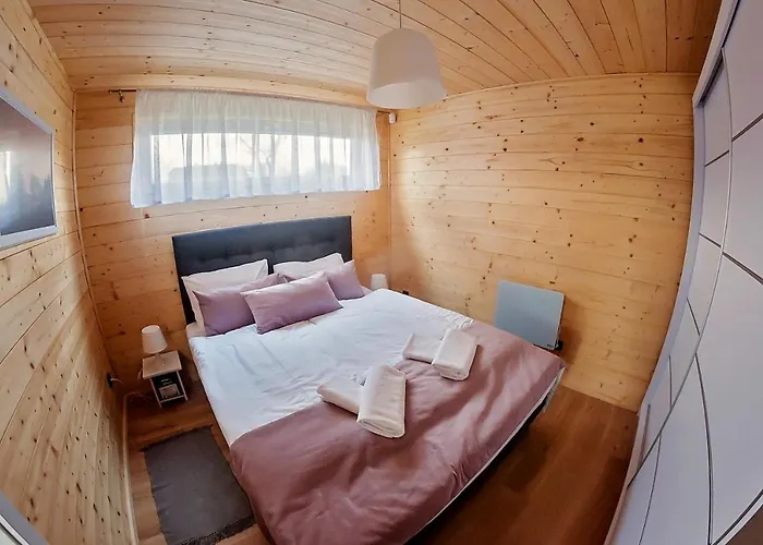 Vakantiehuis Widok Na Sniezke - Caloroczne Lomnica (Jelenia Gora)